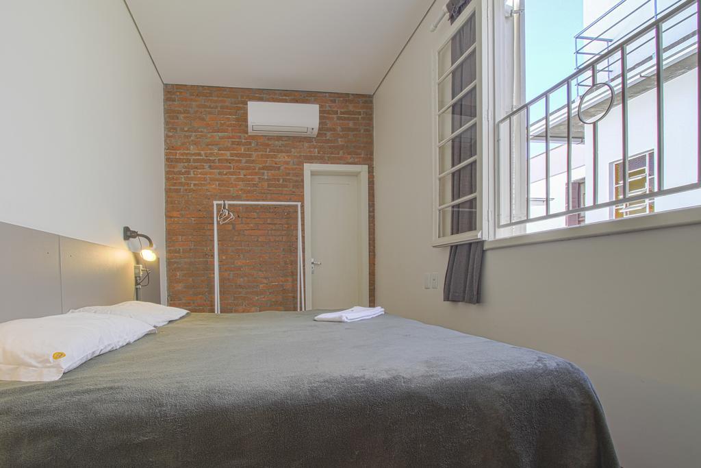 Brick Hostel Porto Alegre Rom bilde